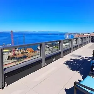 1bedroom 1bath Ferris Wheel Apartment Seattle
